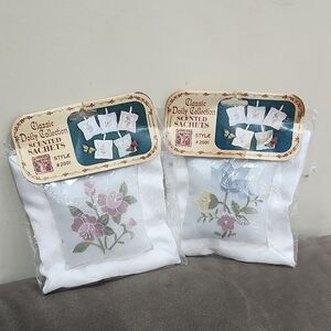 Vtg Classic Doily Collection Scented Sachets - White and Pastel